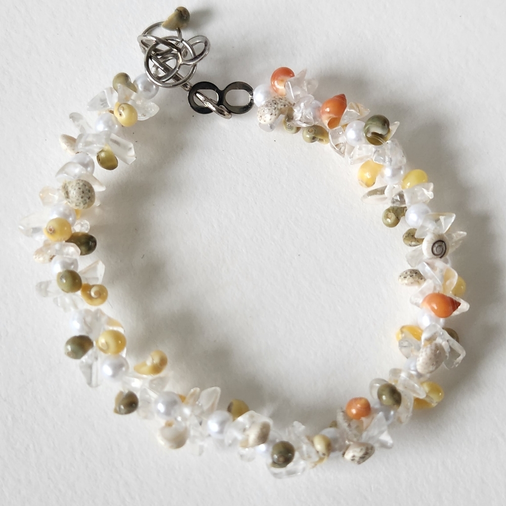 Hawaiian shell bracelet